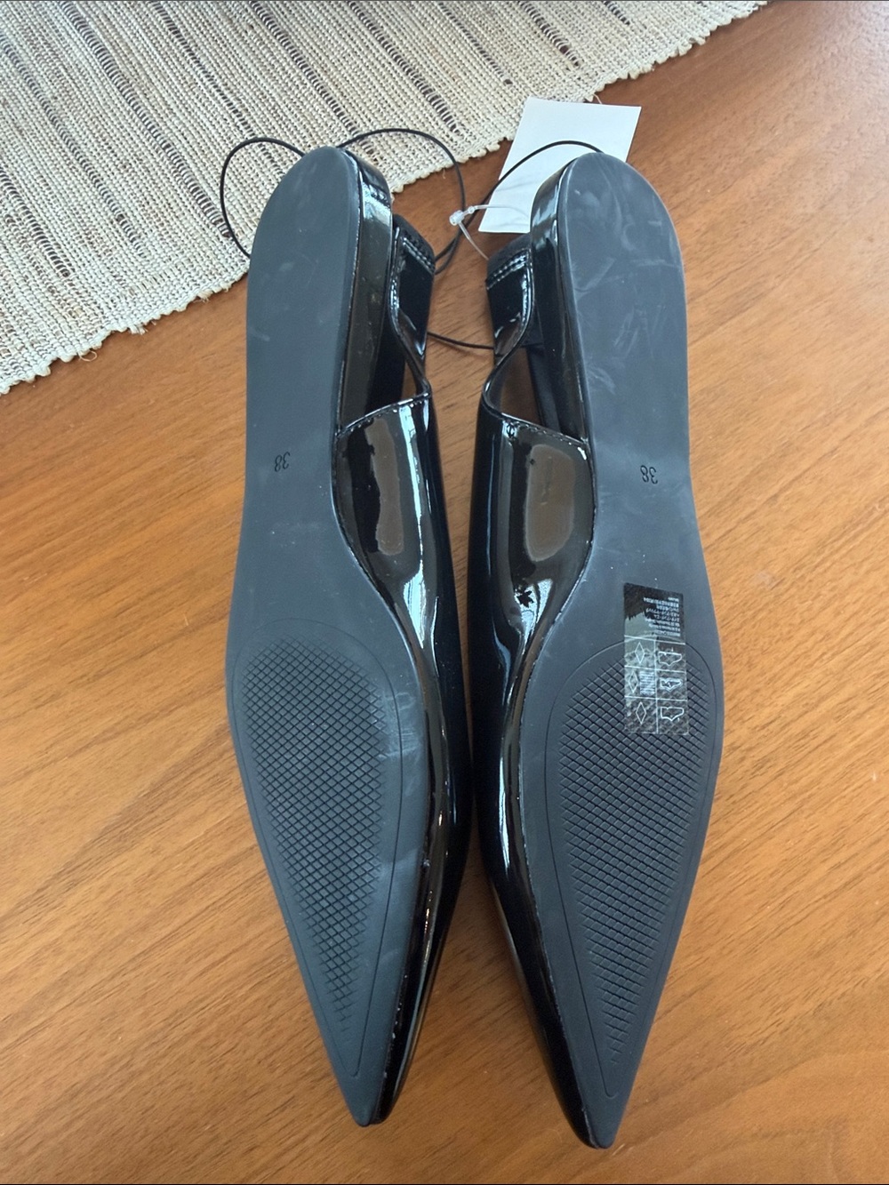 H&M Black Patent Pointed Slingback Flats - Picture 6 of 6